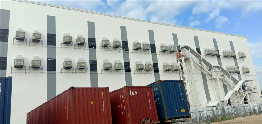 用環(huán)?？照{(diào)給車(chē)間降溫，每年能節(jié)約幾十萬(wàn)電費(fèi)